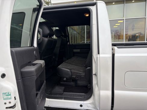 Used 2016 Ford F250 Lariat w/ Lariat Ultimate Package image 39