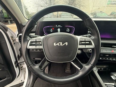 Used 2025 Kia Telluride S image 14