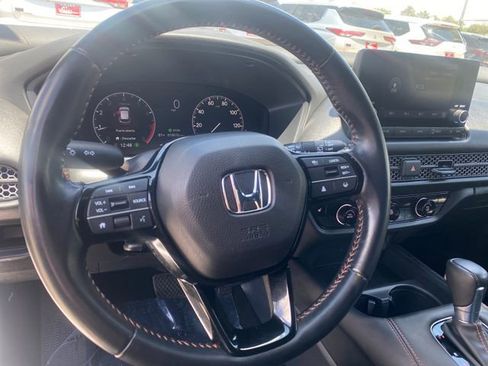 Used 2025 Honda HR-V Sport image 12