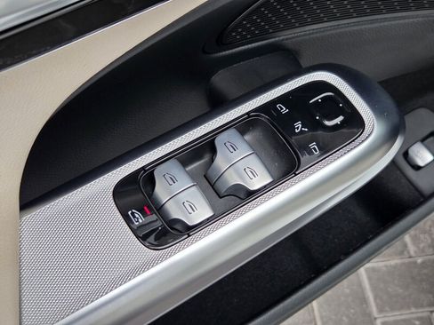 Certified 2025 Mercedes-Benz E 350 Sedan image 22