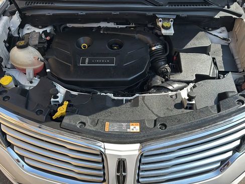 Used 2018 Lincoln MKC Premiere image 24