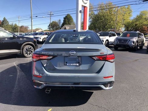 New 2025 Nissan Sentra SR w/ SR Premium Package FWD image 19