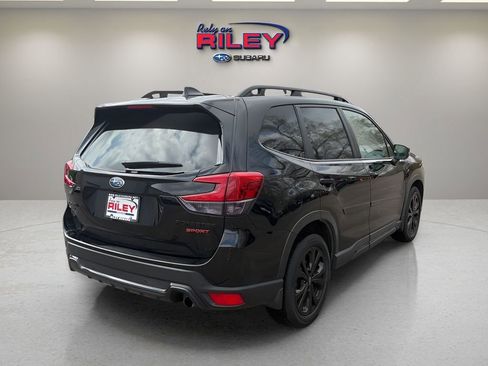 Used 2024 Subaru Forester Sport image 5