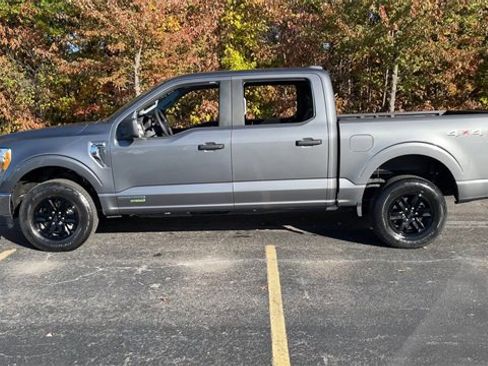 Used 2022 Ford F150 XLT w/ Bed Utility Package image 5