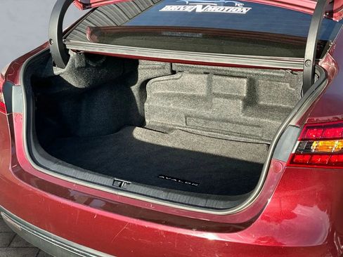 Used 2016 Toyota Avalon Limited w/ Toyota Safety Sense Package image 20