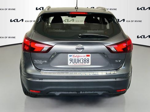 Used 2018 Nissan Rogue Sport SV FWD image 7