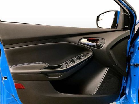 Used 2017 Ford Focus RS AWD/4WD image 22