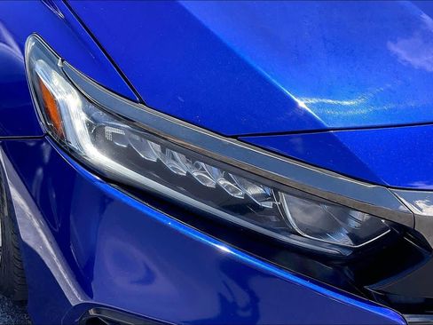 Used 2018 Honda Accord Sport image 27