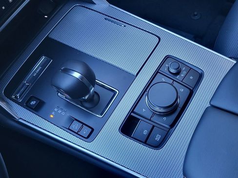 Used 2025 MAZDA CX-70 Plug-In Hybrid w/ Premium Plus image 14