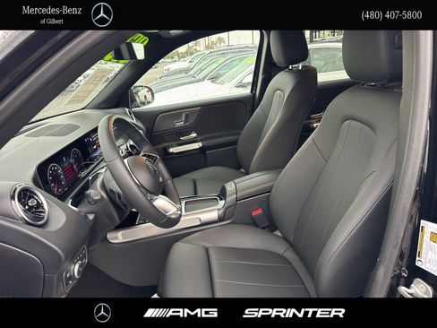 Certified 2025 Mercedes-Benz GLB 250 image 9