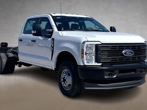 New 2026 Ford F350 XL image 2