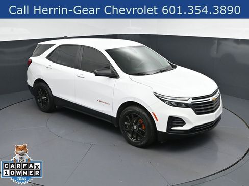 Used 2024 Chevrolet Equinox LS image 1