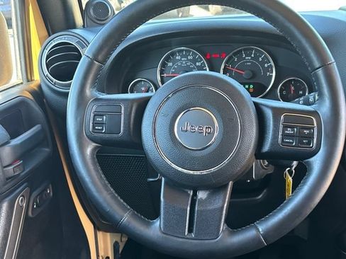 Used 2013 Jeep Wrangler Sport AWD/4WD image 10