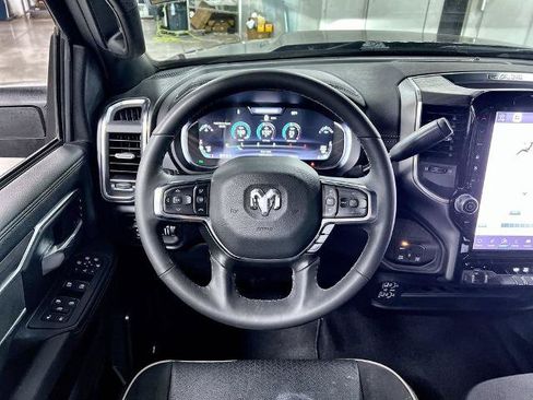 Used 2026 RAM 2500 Laramie AWD/4WD image 18