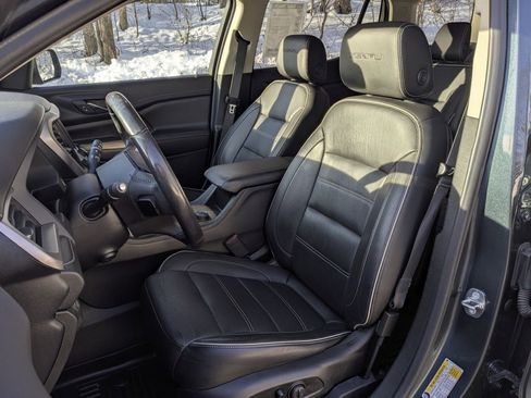 Used 2019 GMC Acadia Denali w/ Technology Package image 12