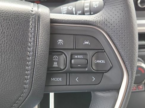 New 2026 Toyota 4Runner TRD Off-Road AWD/4WD image 17