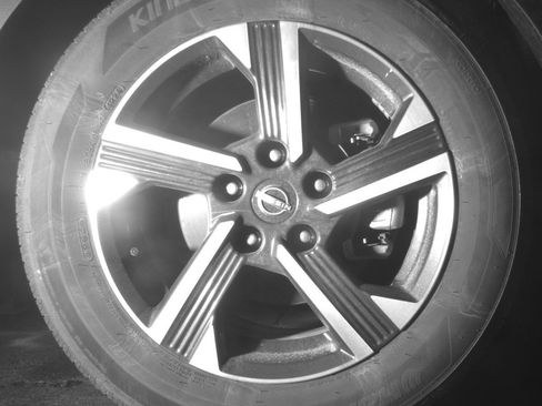 Used 2025 Nissan Sentra SV FWD image 13