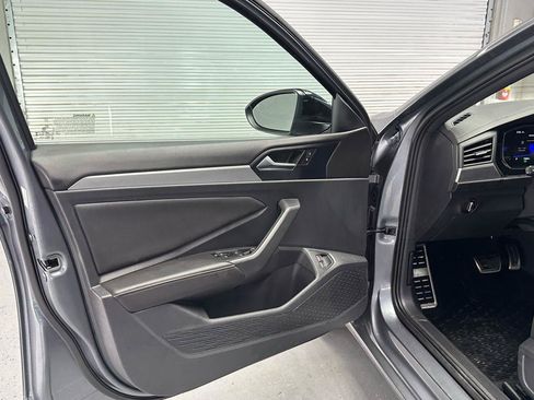 Used 2024 Volkswagen Jetta Sport FWD image 16