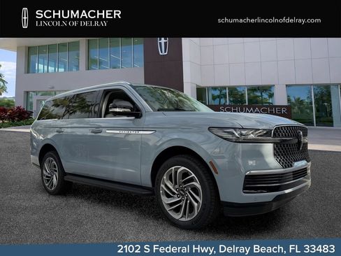New 2026 Lincoln Navigator Premiere AWD/4WD image 1