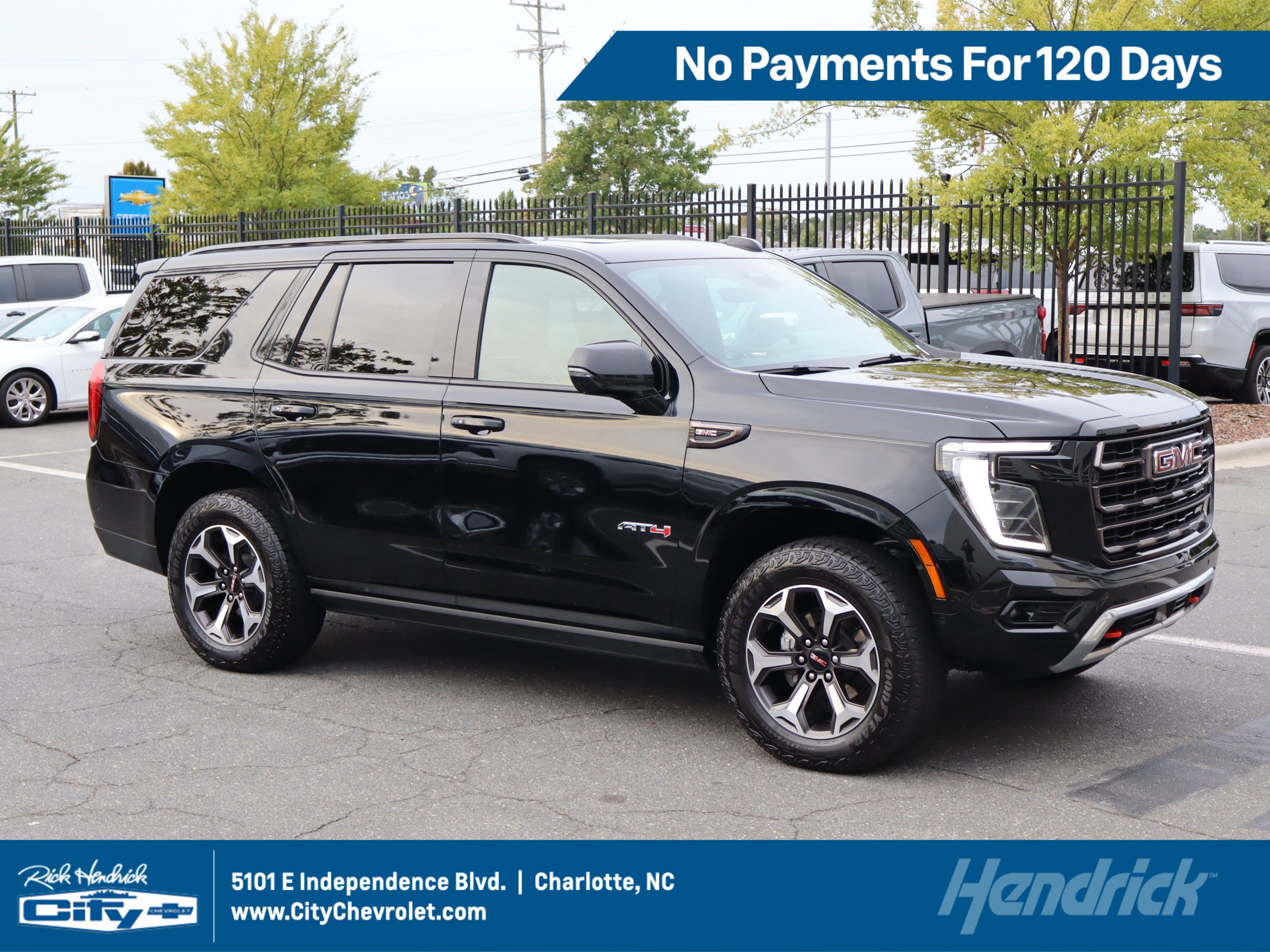 Used 2025 GMC Yukon AT4 Ultimate AWD/4WD image 1