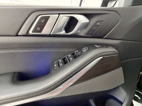 Used 2024 BMW X5 xDrive40i w/ Premium Package AWD/4WD image 25