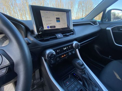 Used 2024 Toyota RAV4 XLE w/ Weather Package image 28