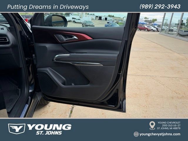 Certified 2024 Chevrolet Traverse Z71 AWD/4WD image 37