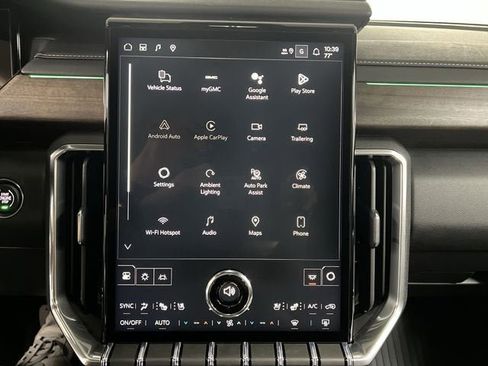 New 2026 GMC Acadia Denali Ultimate image 13