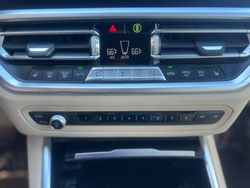 Used 2021 BMW 430i Coupe w/ Convenience Package image 28