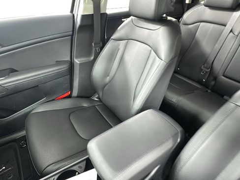 Used 2026 Kia Sportage EX image 13
