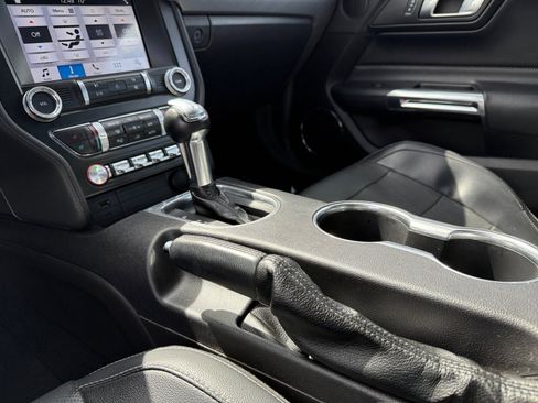 Used 2019 Ford Mustang Premium image 13