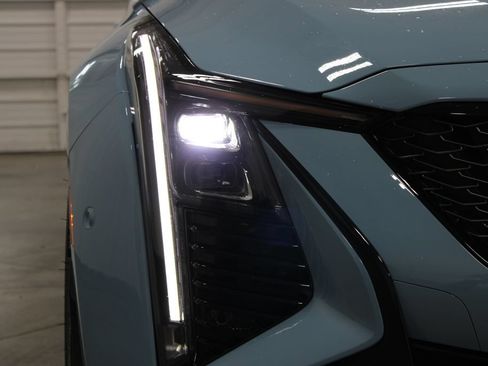 Used 2025 Cadillac CT5 V Blackwing w/ Carbon Fiber 1 Package RWD image 13