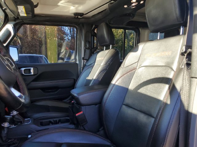 Used 2021 Jeep Wrangler Unlimited Rubicon w/ Dual Top Group AWD/4WD image 5