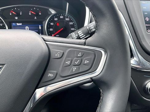 Used 2024 Chevrolet Equinox LT AWD/4WD image 5