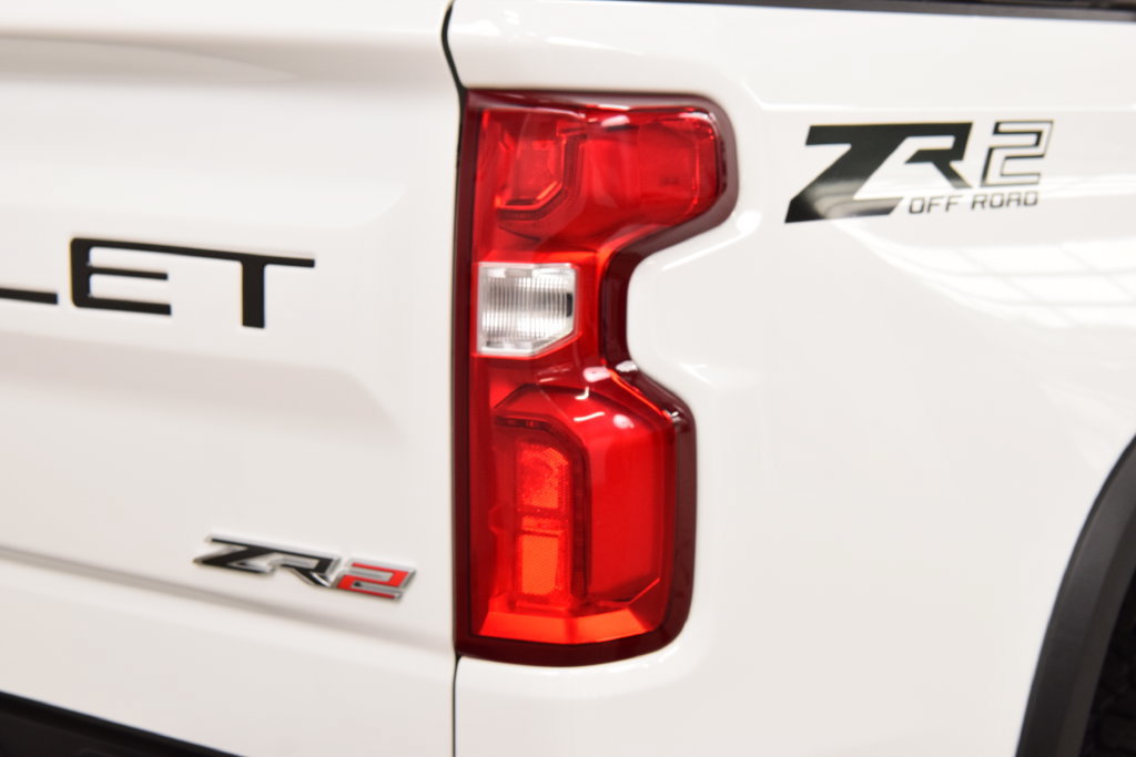 Used 2023 Chevrolet Silverado 1500 ZR2 w/ Technology Package AWD/4WD image 23