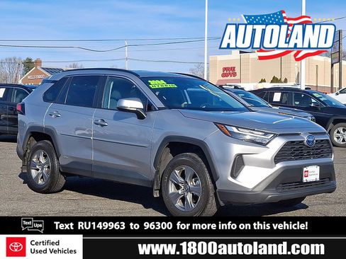 Certified 2024 Toyota RAV4 XLE image 1