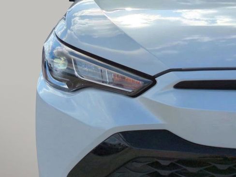 Used 2024 Toyota Corolla Cross AWD Hybrid image 10