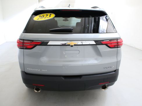 Used 2023 Chevrolet Traverse LT w/ LPO, Floor Liner Package AWD/4WD image 8