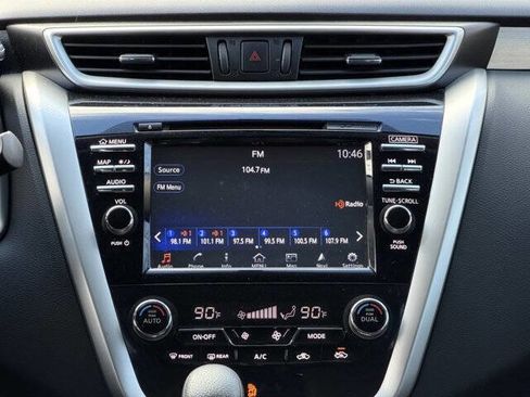 Used 2018 Nissan Murano S image 16