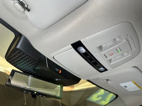 Used 2023 Nissan Ariya FWD image 30