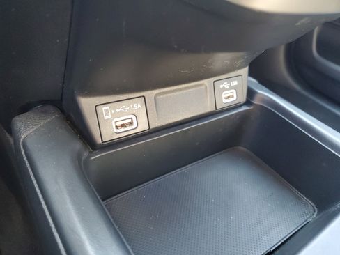 Certified 2022 Honda CR-V EX image 33