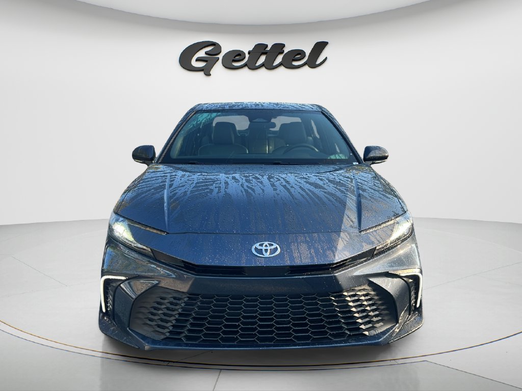 Used 2026 Toyota Camry SE FWD image 8