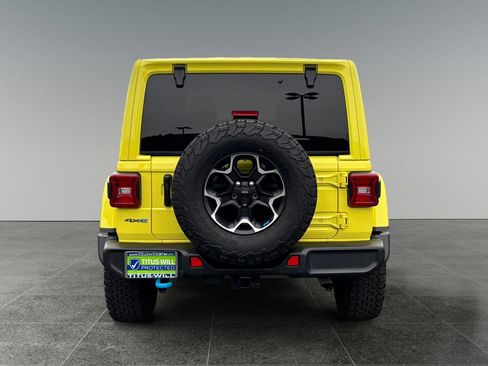 Used 2023 Jeep Wrangler Unlimited Rubicon 4xe w/ Cold Weather Group AWD/4WD image 7