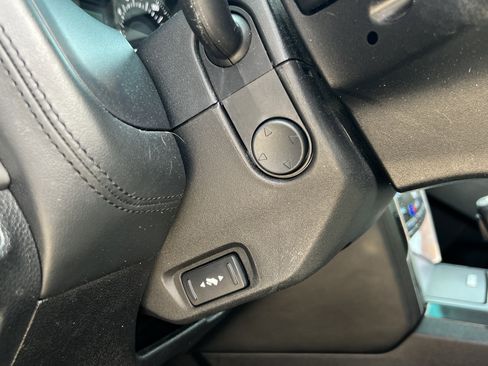 Used 2016 Ford Explorer Platinum image 22