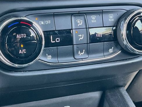 Used 2021 Chevrolet TrailBlazer RS w/ Technology Package FWD image 20