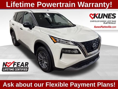 Used 2023 Nissan Rogue S image 3