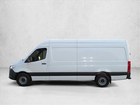 Used 2023 Mercedes-Benz Sprinter 2500 image 9