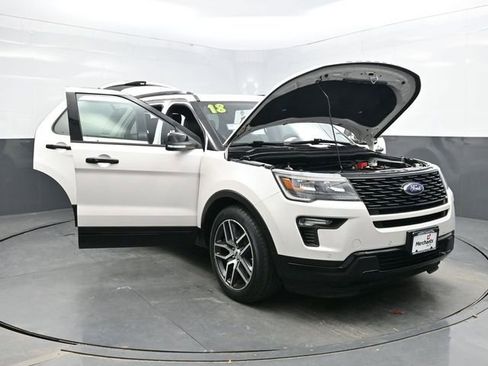Used 2018 Ford Explorer Sport image 41