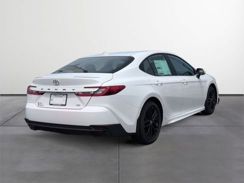 New 2026 Toyota Camry SE FWD image 5