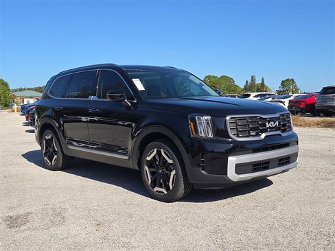 New 2025 Kia Telluride S image 2